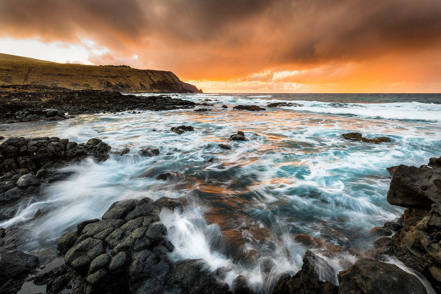 Amanecer en Tongariki, Rapa Nui - Foto de Andel Paulmann M.