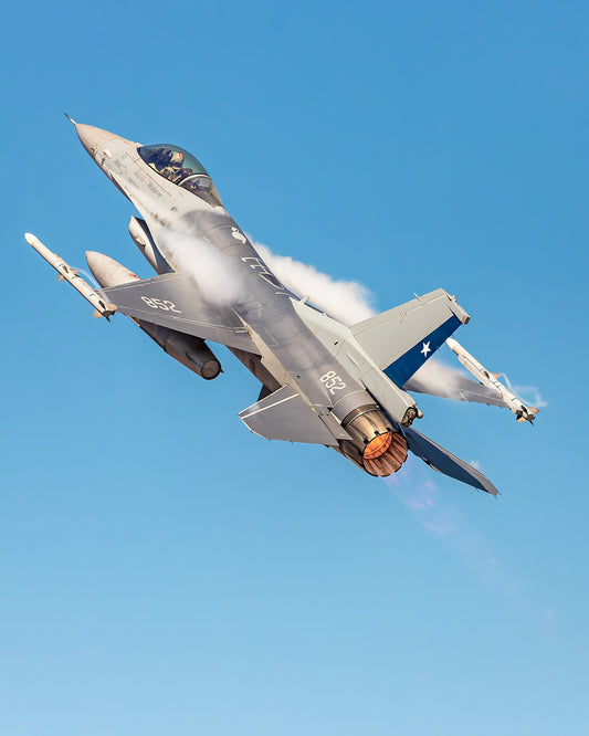 F-16C Fighting Falcon FACH - Foto de Alfredo Vera