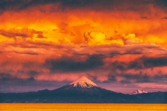 La Tormenta y el Volcán - Foto de Francisco Negroni